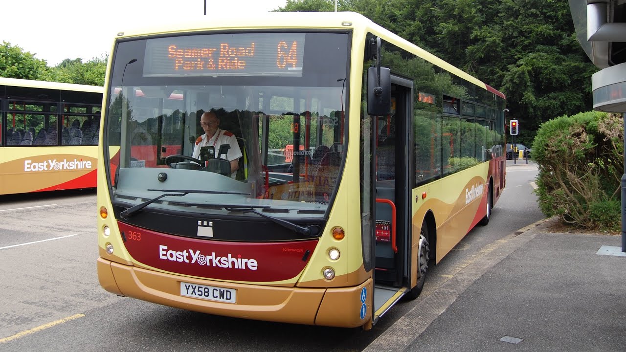 Thrash: East Yorkshire 363 (YX58CWD) Volvo B7RLE/Plaxton Centro