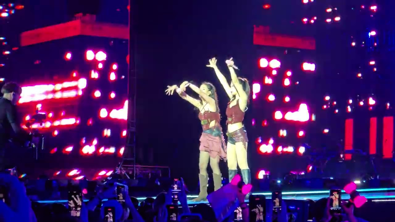 2025/10/19 Blackpink - As If It's Your Last    Blackpink World 《Deadline》Live In Kaohsiung