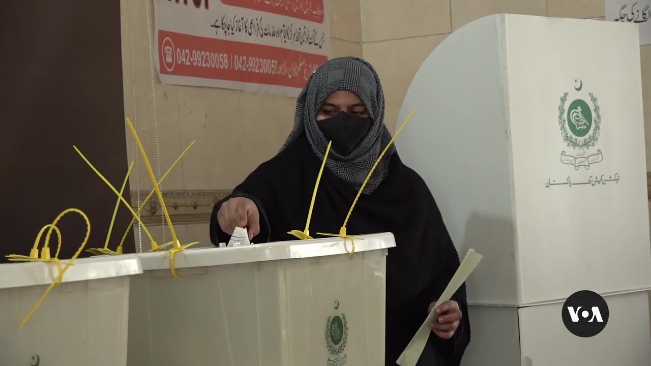 Pakistanis Vote Amid Mistrust in Electoral Process | VOANews