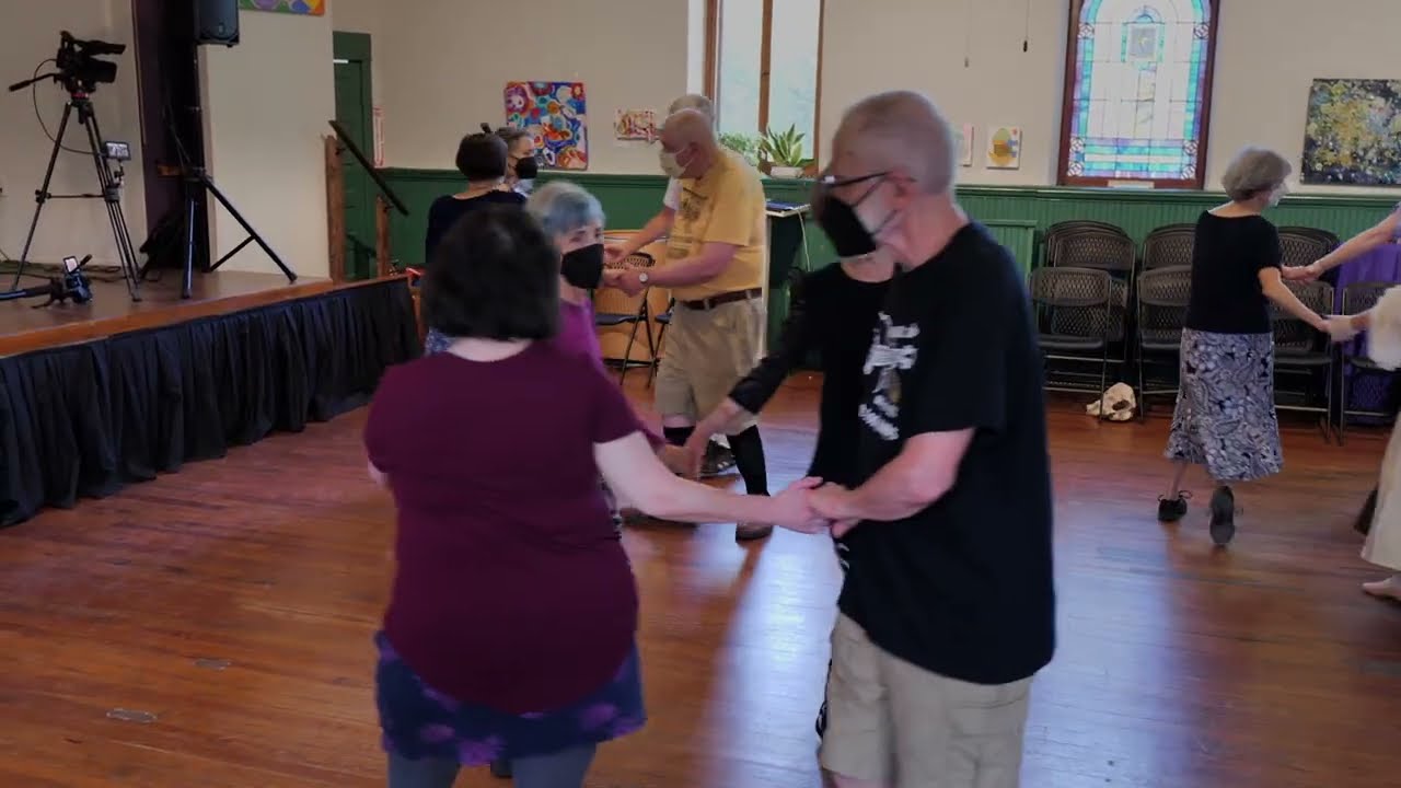 Saint Peter’s Park - English Country Dance - Dance Rhapsody, April 2023
