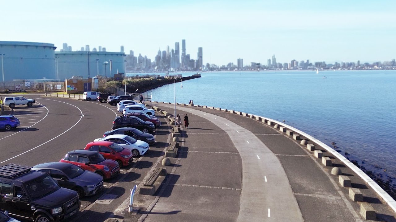 INSANITY at this CRAZY Melbourne Fishing Spot !!