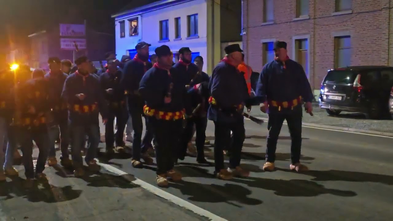 Les vrais amis des Bruyères sur la route de Thuin durant la deuxième soumonce en batterie 2026.