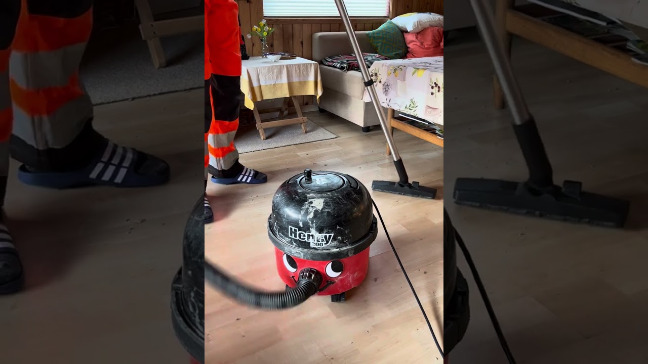 Numatic Henry workvac dealing with a mess!