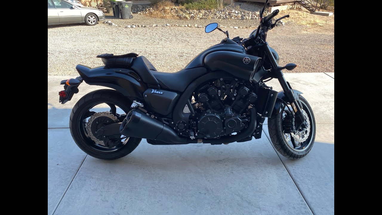 2019 Yamaha VMax 1700 First Service - Oil, Filter, and Final Drive Service
