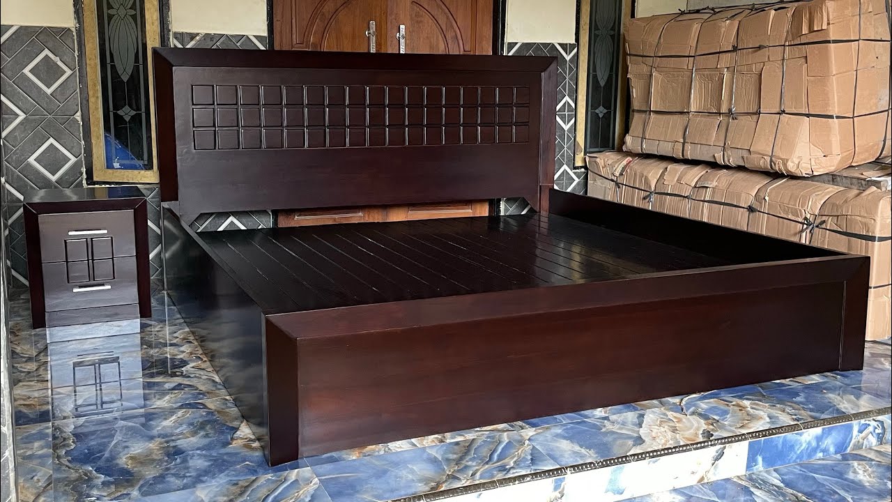 KITA REKOMENDASI KAN BUAT KALIAN TEMPAT TIDUR DIPAN MINIMALIS KAYU JATI TUA MODEL SIMPLE DAN ELEGANT