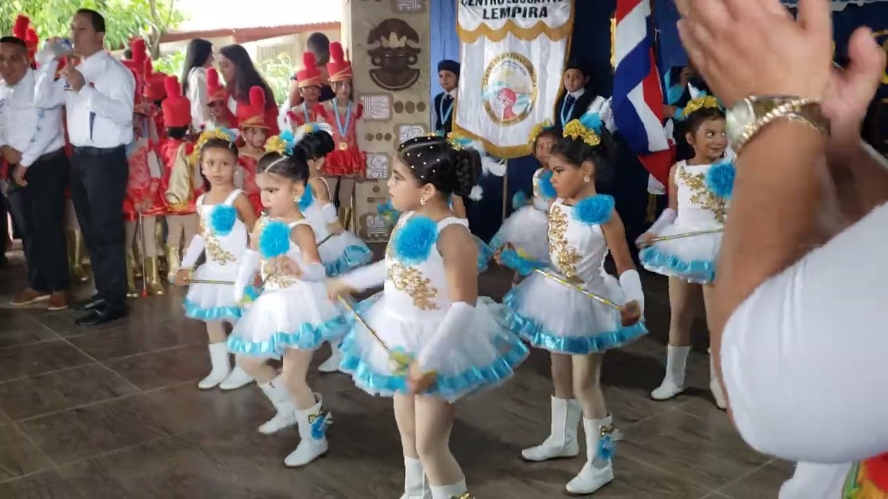 Baile de las palillonas Kinder Isaula 2025 urraco pueblo 