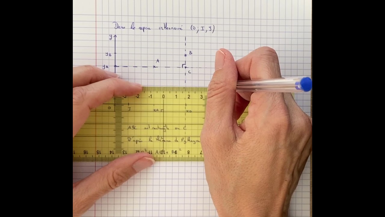 Distance entre deux points dans un repère orthonormé   justifications