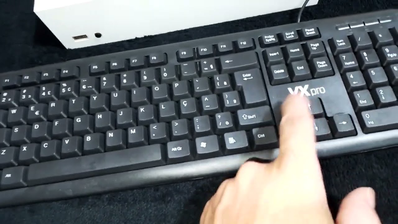 como ligar o mouse e teclado no xbox séries s???