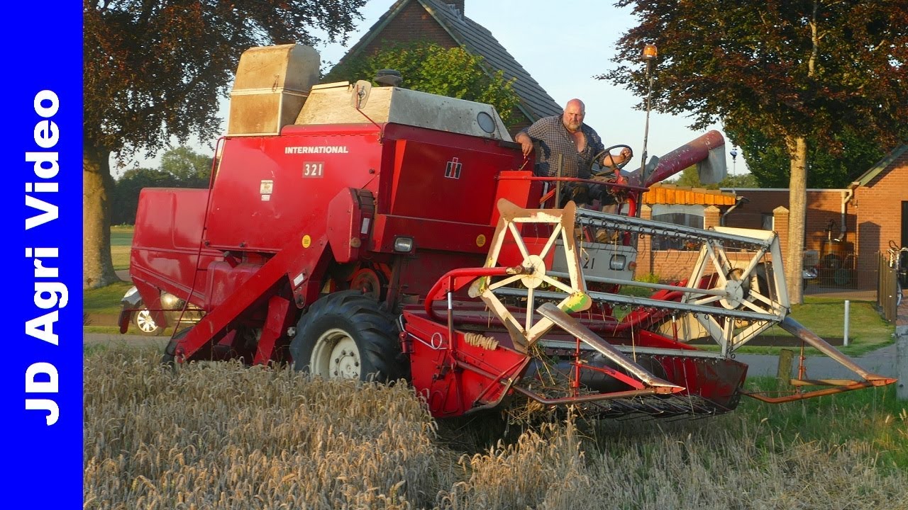 International 321 | Graan dorsen | Grain harvest | Getreideernte | Busweiler Nunspeet | 2020 | NL