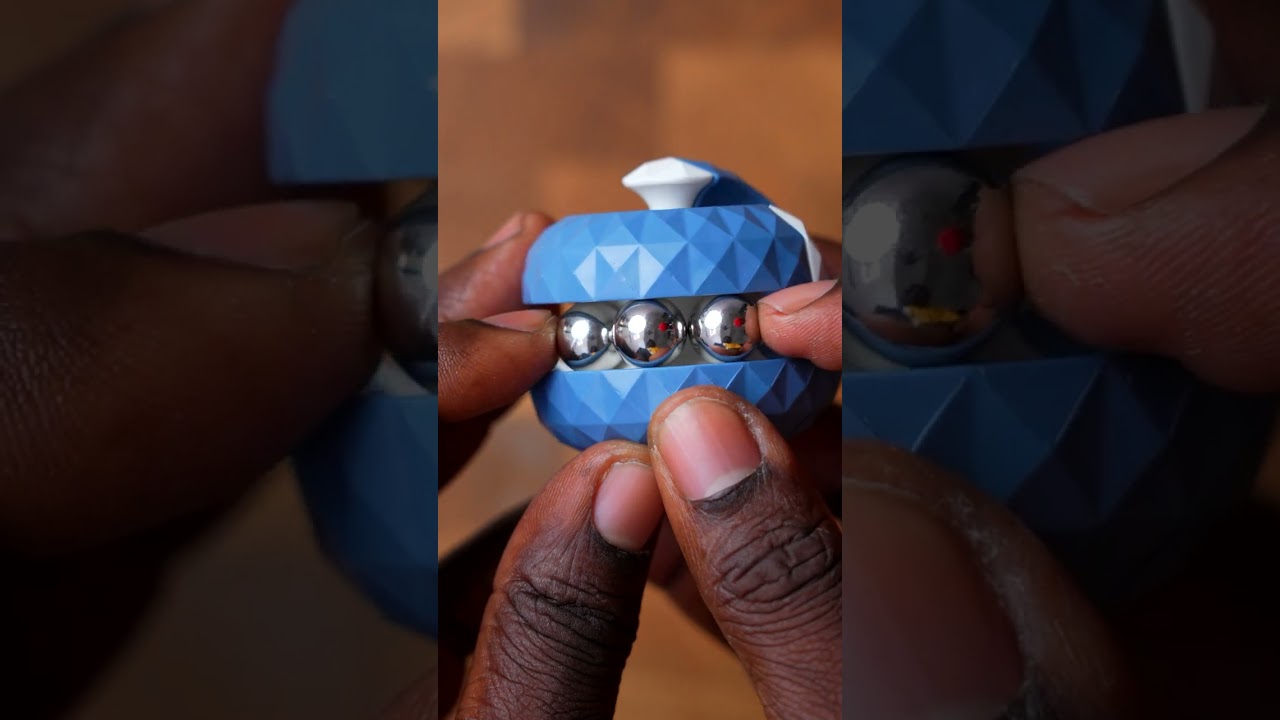 Can I Hold Three Balls In My Hands!?