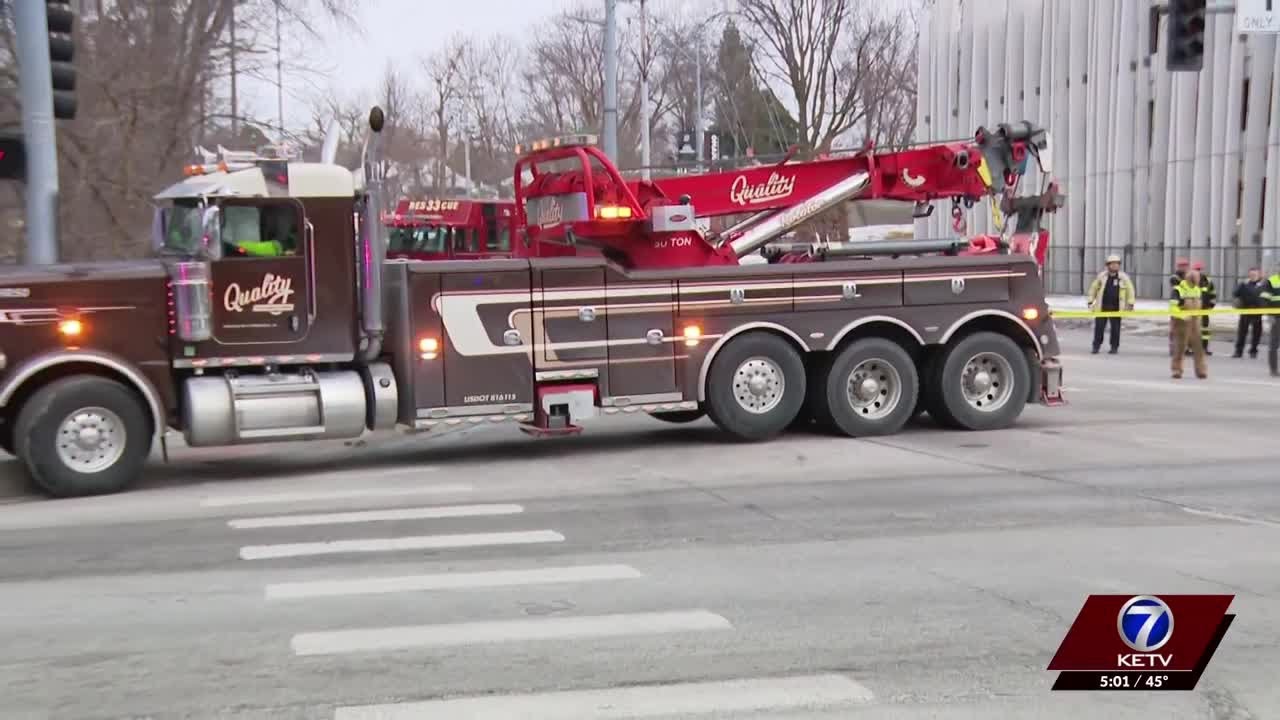 Sinkhole closes busy Aksarben intersection, what we know