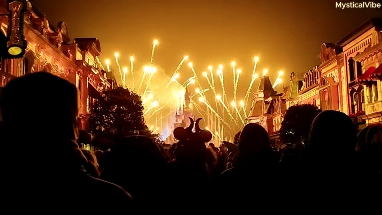 Disney Tales of Magic | Spectacle nocturne complet à Disneyland Paris