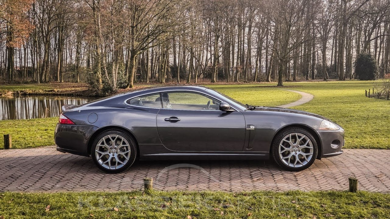 Impressive and iconic sports car, this 2007 Jaguar XK 4.2 V8