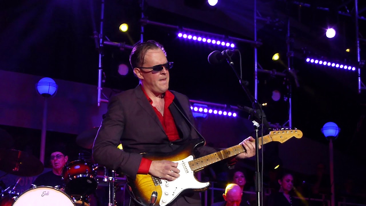 Joe Bonamassa - Hummingbird - 2017 Keeping The Blues Alive Cruise