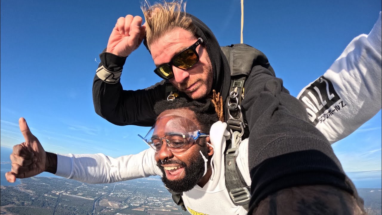 MY FIRST EVER SKYDIVE!