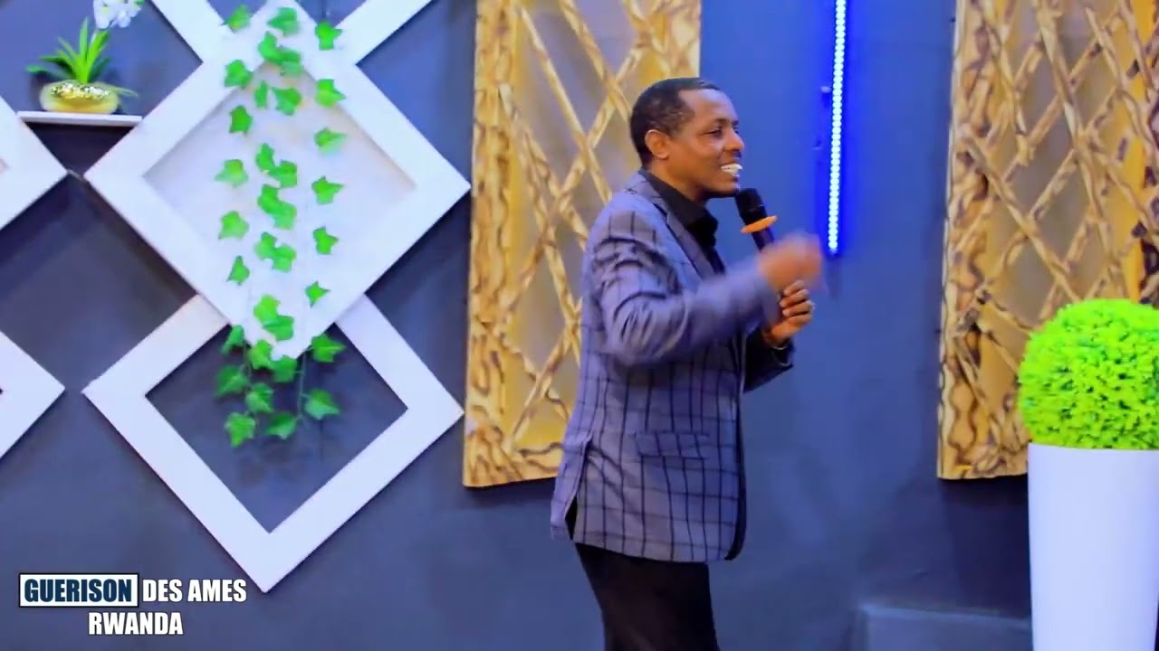 MUHUMURE IMANA ITUBEREYE MASO, TWE TUYIZERE GUSA... //  BY APOSTLE SOSTHENE SERUKIZA .