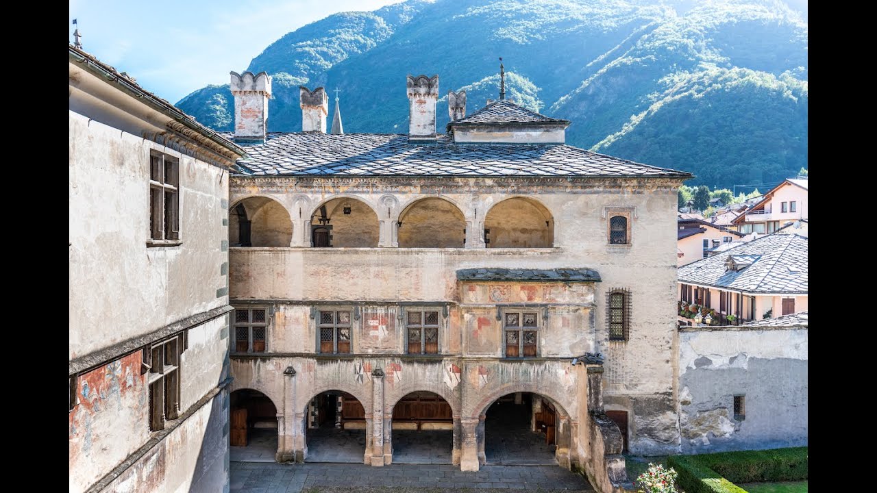 Castello di Issogne, mini visita guidata
