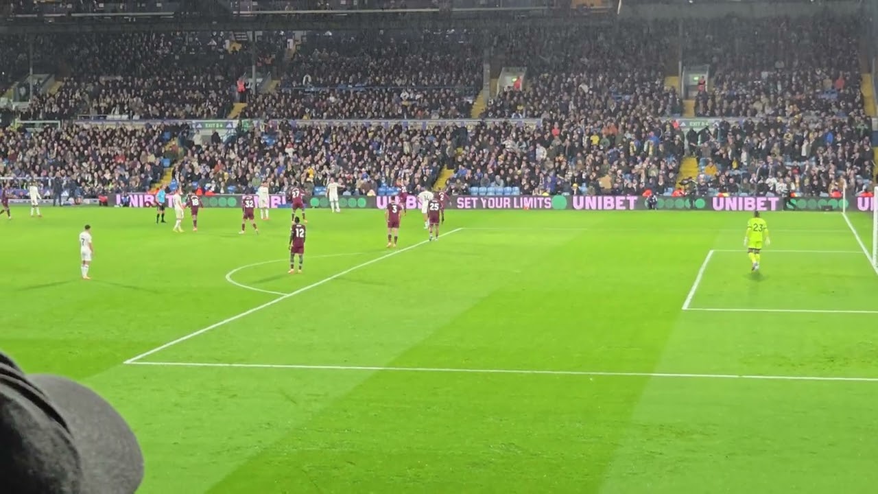 Leeds Vs West Ham last minutes the tension is real!