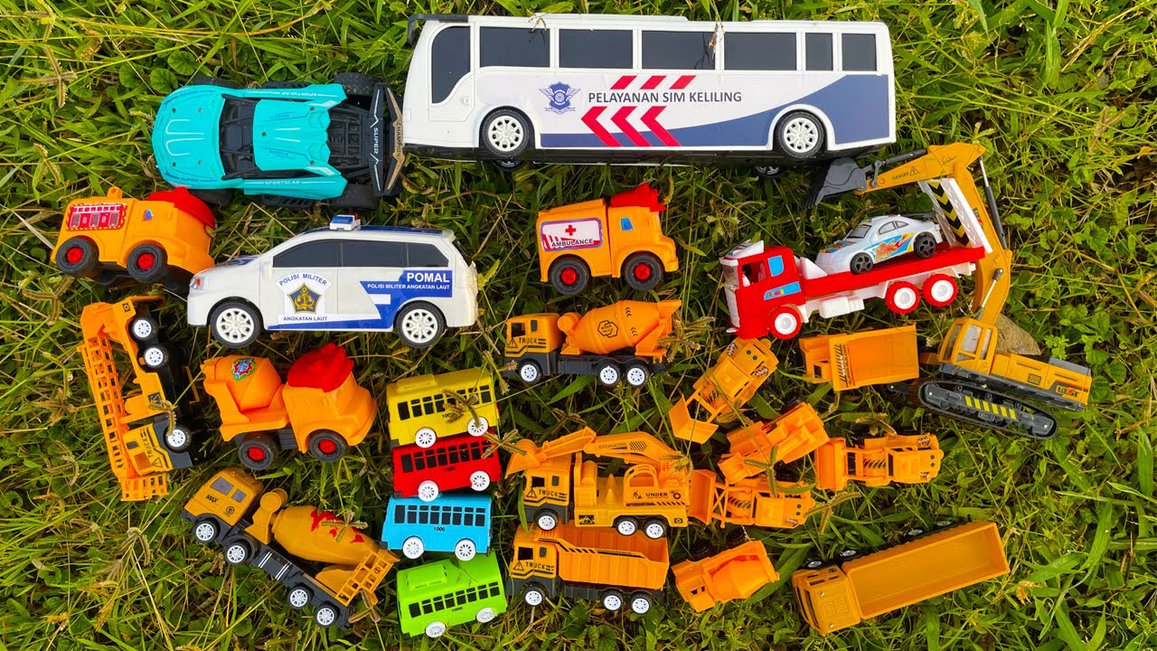 Mencari Mainan Truk Molen, Truk Pasir, Truk Kontainer, Mobil Balap, Excavator, Mobil Polisi