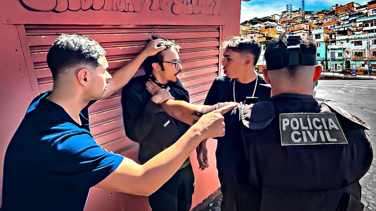 A Vingança Foi Feita…Os Policiais Pegaram o Invasor na Favela!