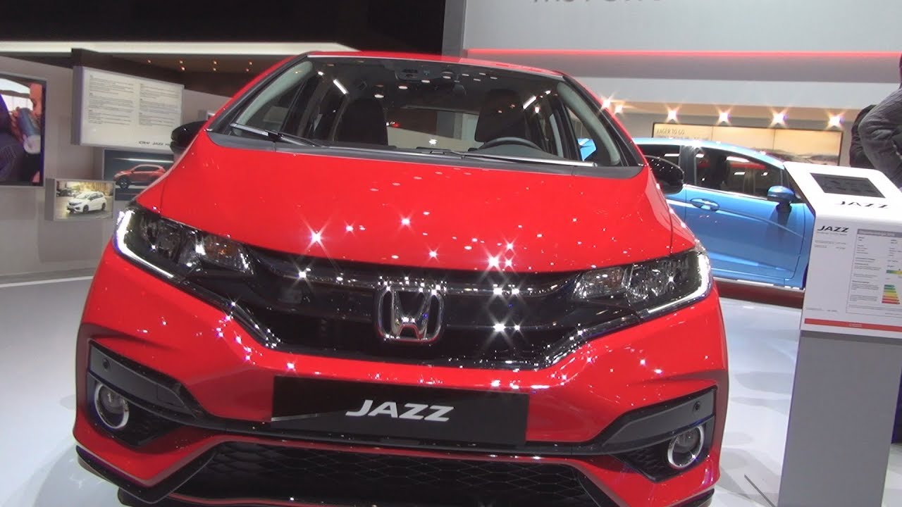 Honda Jazz 1.5 i-VTEC Dynamic (2018) Exterior and Interior
