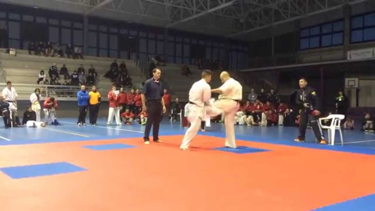 Final P.Medio Campeonato de España karate Kyokushin KWF 2015 Eduard Giner vs Adrián Aguilar