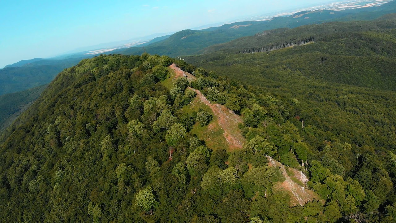 Vysoká z dronu / malé karpaty / drone video