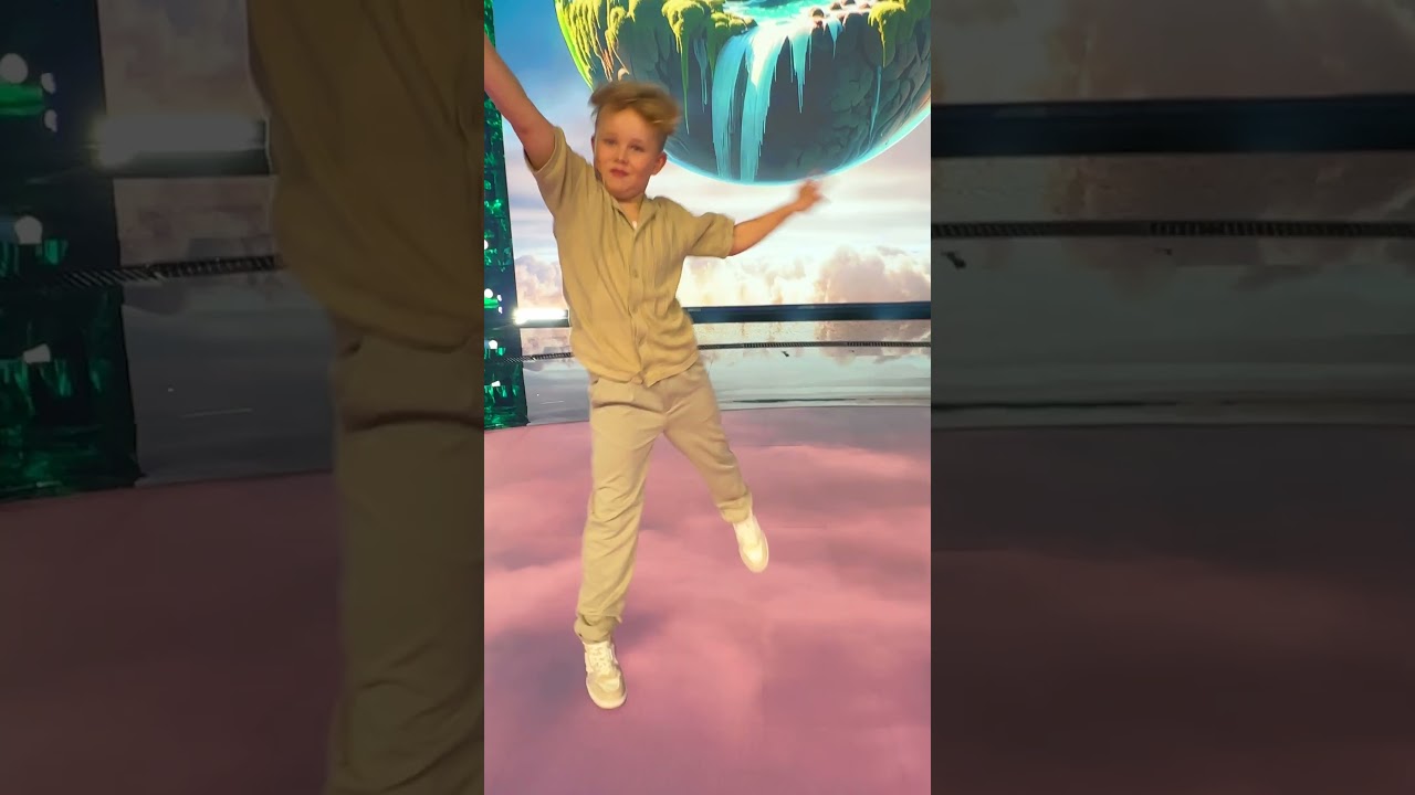 Bjarne's outfit reveal! | 🇩🇪 Germany | Junior Eurovision 2024