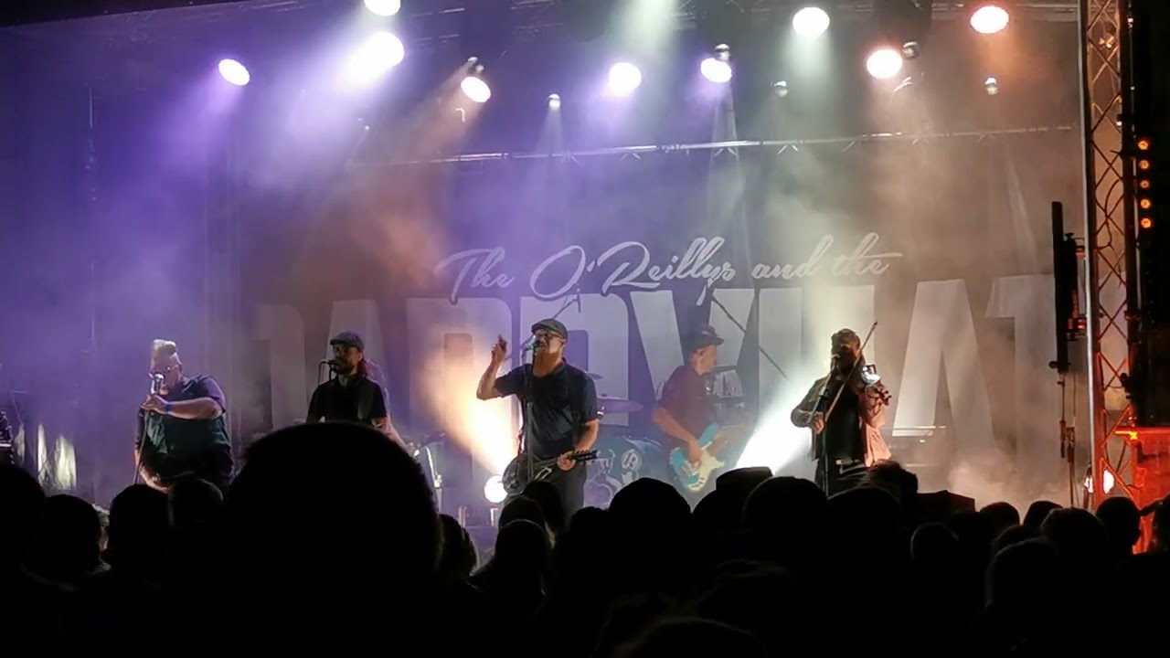 The O’Reillys and the Paddyhats - Barrels of Whiskey