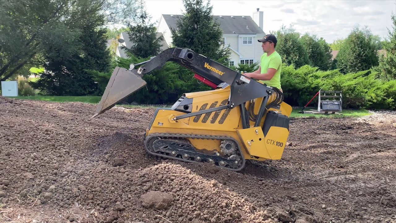 Vermeer CTX100 Moving Dirt