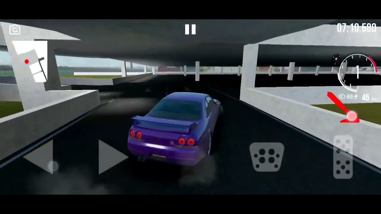 Дрифт на паркинге Nissan Skyline R33 (Assoluto racing)