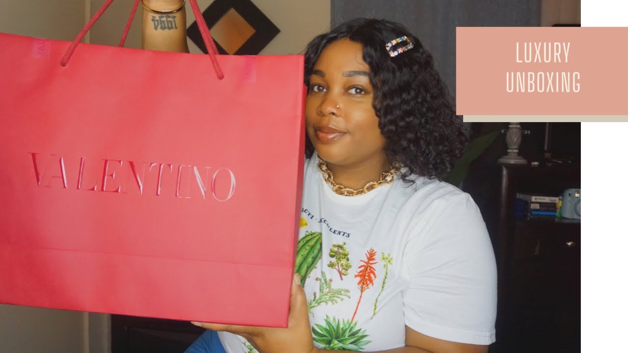 ANOTHER LUXURY UNBOXING * VALENTINO GARAVANI VLOGO SIGNATURE SLIDE SANDAL  * 2020