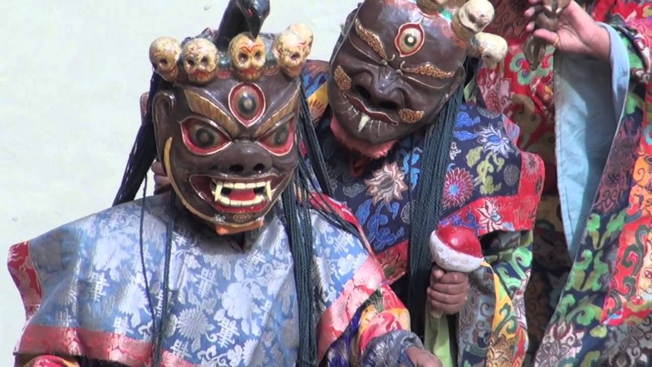 Буддийская мистерия Yuru Kabgyat в Ламаюру Гонпа, 5 июня 2013г. Танец Цам. Ладакх.