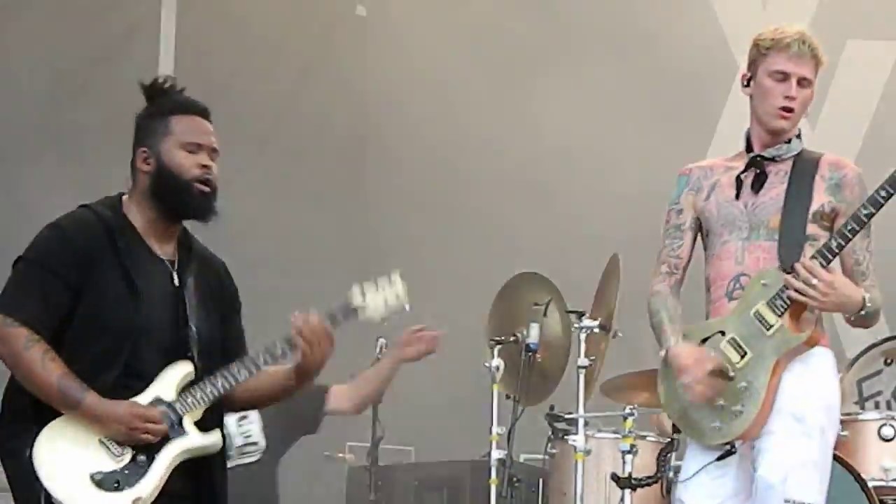 Machine Gun Kelly 