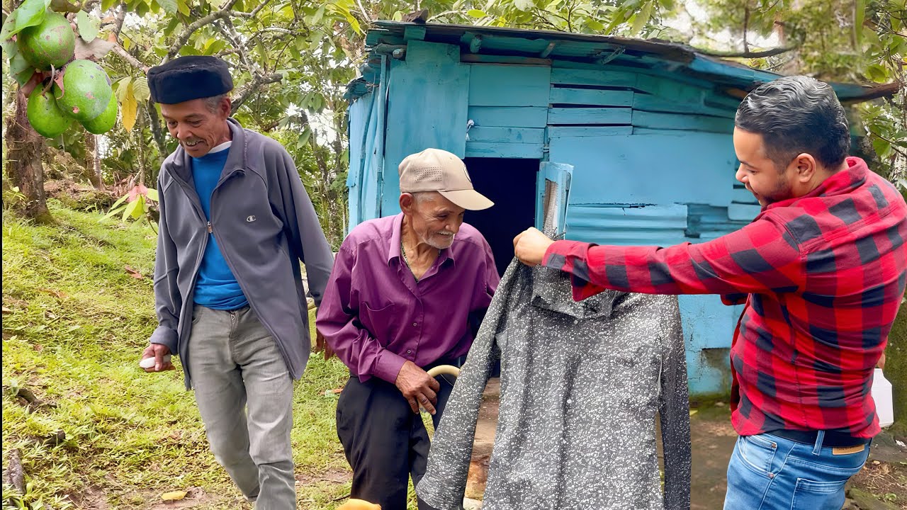 TOÑITO vive así en el campo dominicano 🇩🇴 | Una vida sencilla, pero llena de valor