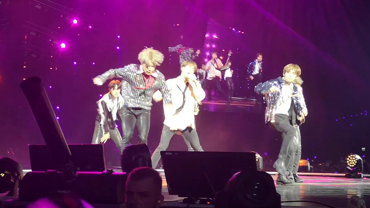 181013 BTS - DNA, Amsterdam