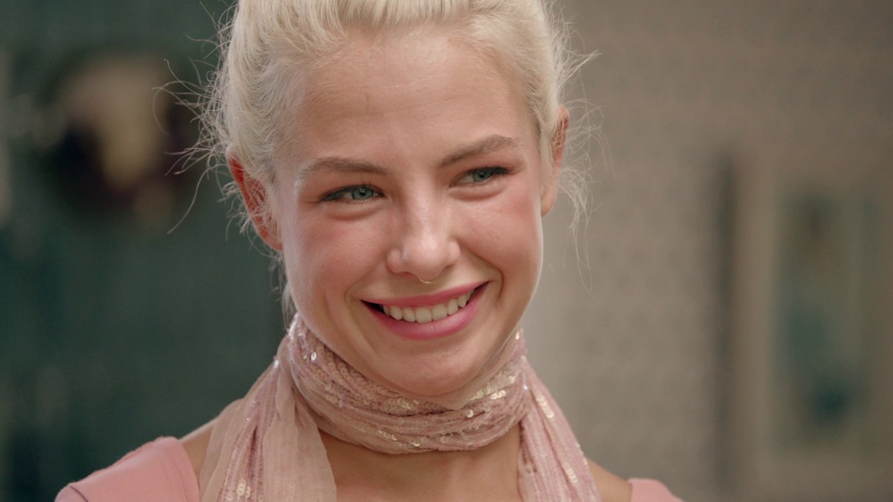 Made in Chelsea | Louise, Toff and Jess Get the 1990s Look #ChelseaStyleSecrets | Rimmel London