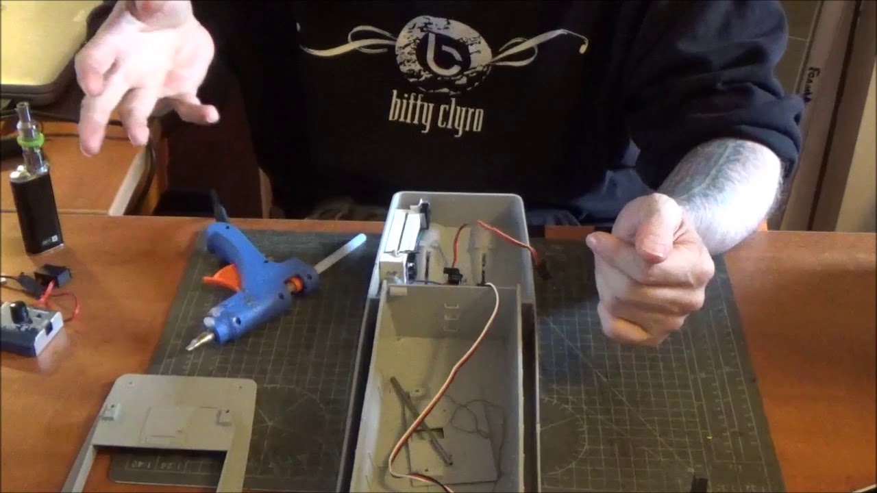Building and RC-ing A Revell 1/35th Landing Craft part 4