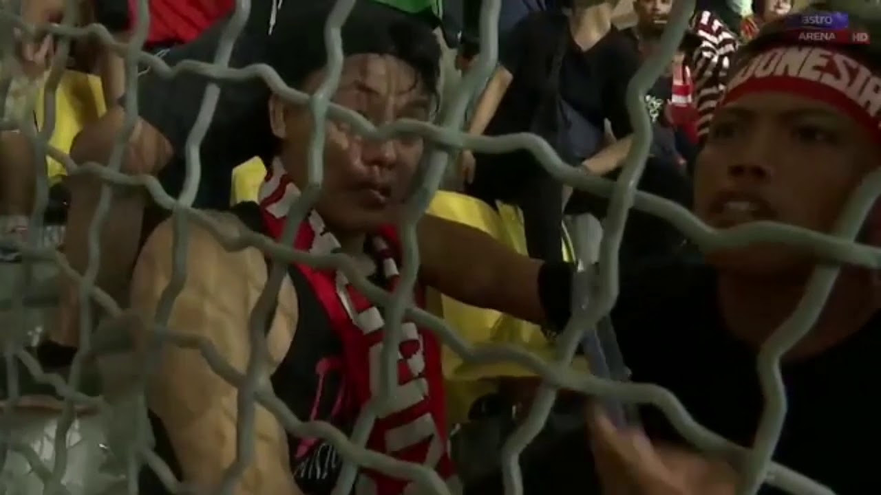 2022 WCQ I Malaysia Casual V Indonesia Fans Connection I MALAYSIA V INDONESIA