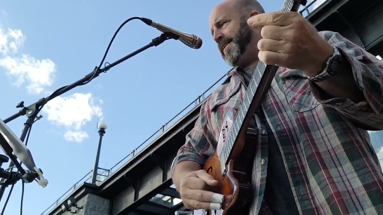 Both Sides Now-Joni Mitchell cover solo live at Pendry Baltimore