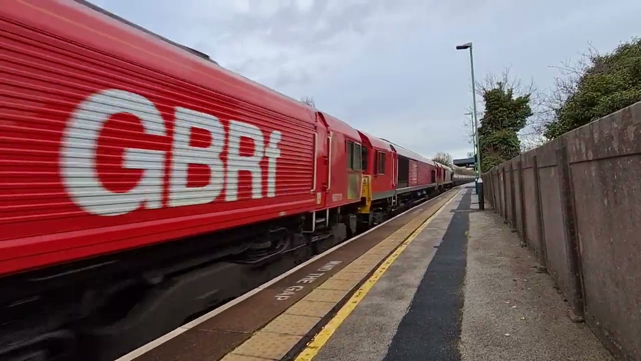 From morning until dusk at Tamworth station