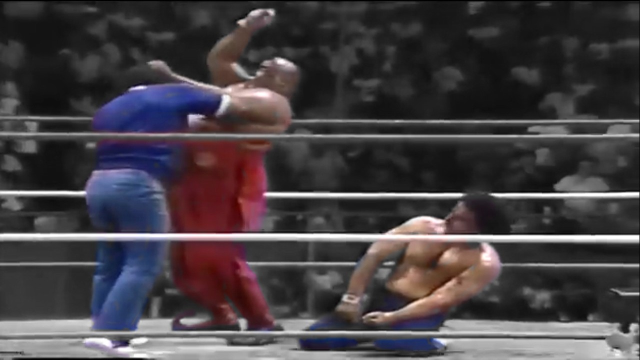 Abdullah the Butcher vs Invader Colon Ref
