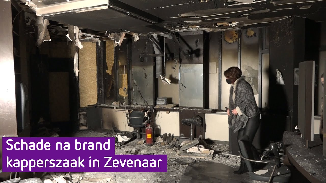 Kapsters voor het eerst in uitgebrande salon: 'Vreemd om te zien, echt een ravage'