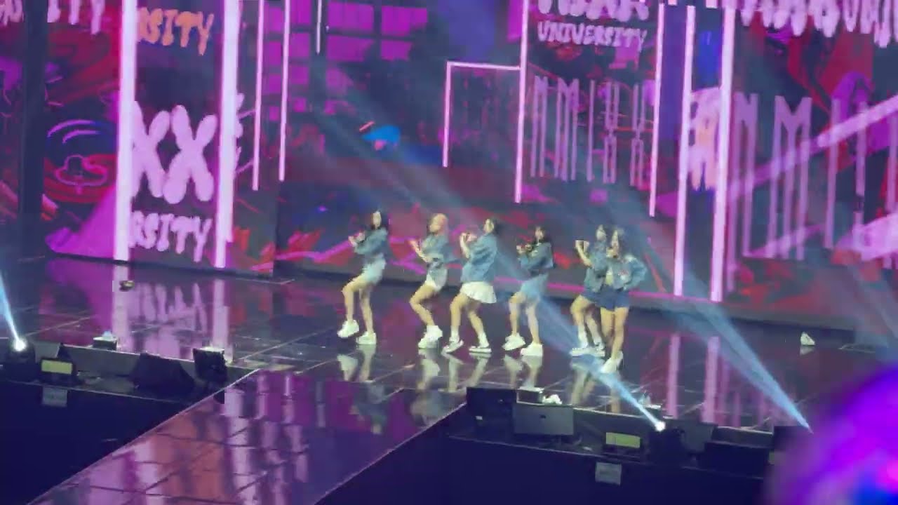 231007 “I Got A Boy” NMIXX THE 1ST FAN CONCERT