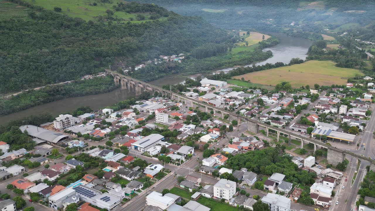 [DRONE/4K] A cidade de Muçum-RS e suas pontes ferroviárias antes das enchentes de 2023