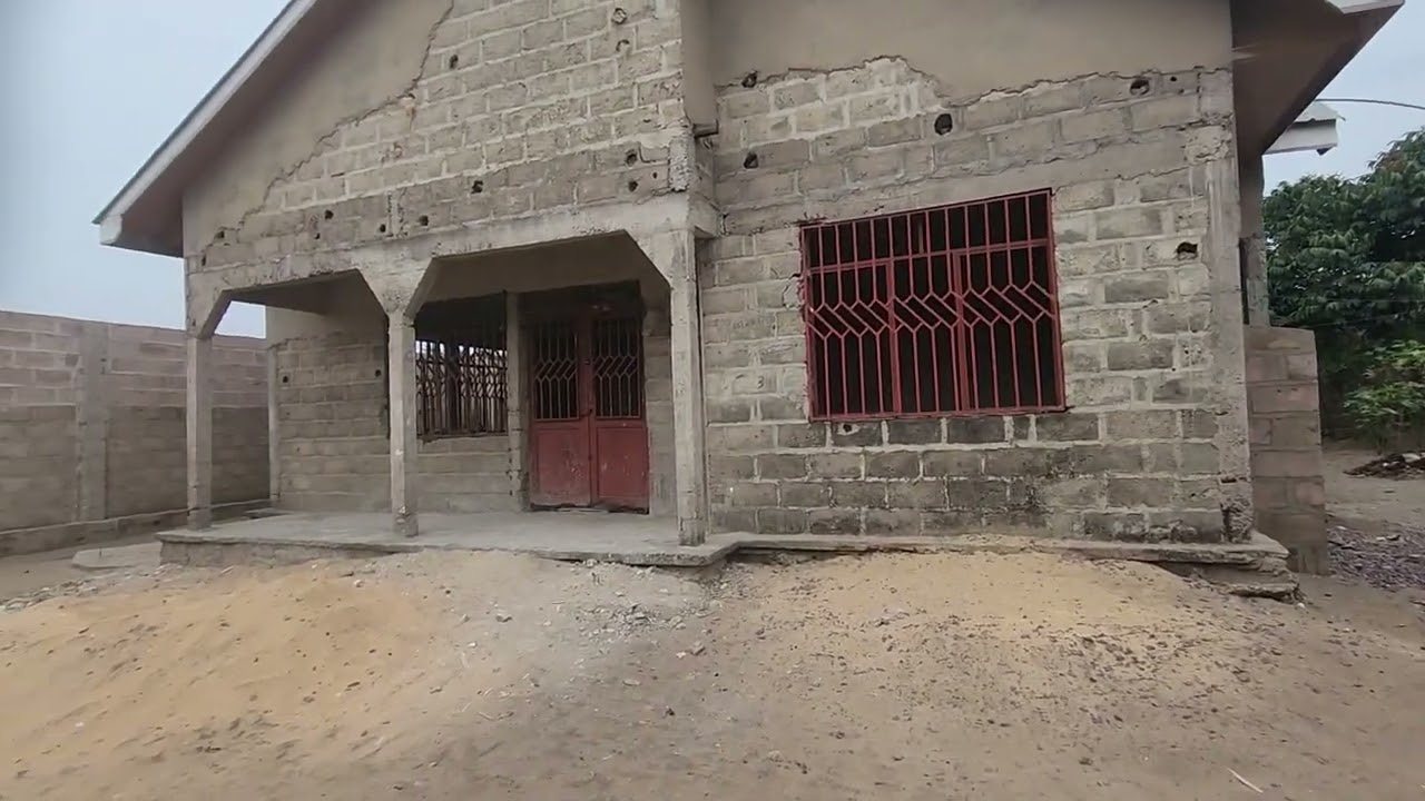 Joli Site Mont Ngafula Mitendi 20m/20. +243844129914
