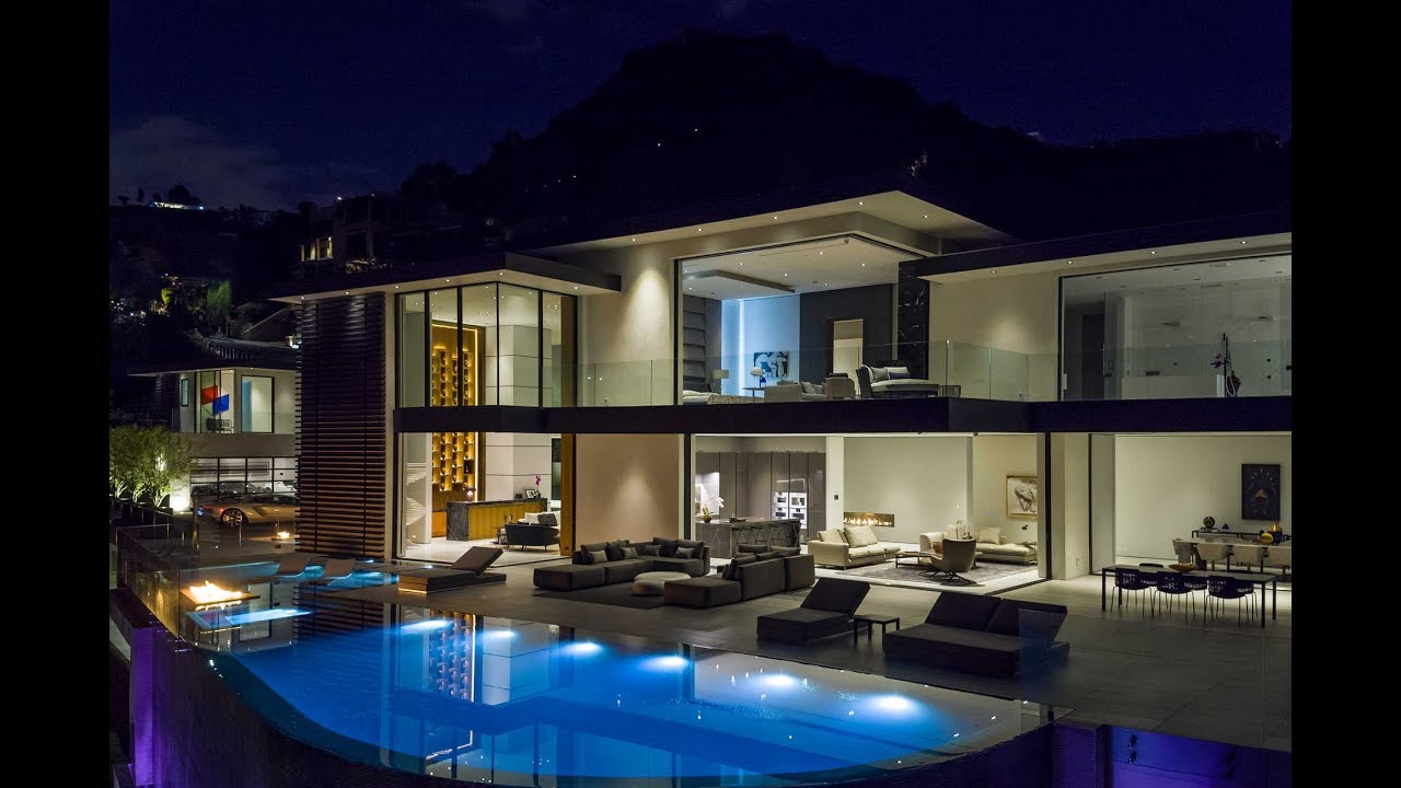 1677 Doheny Drive | Bird Streets