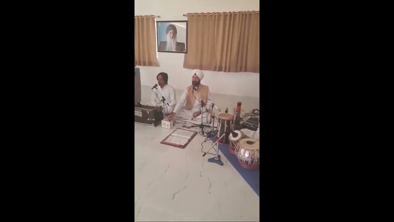 Live Keertan at OSHO Mystic School, Jamli (Indore)
