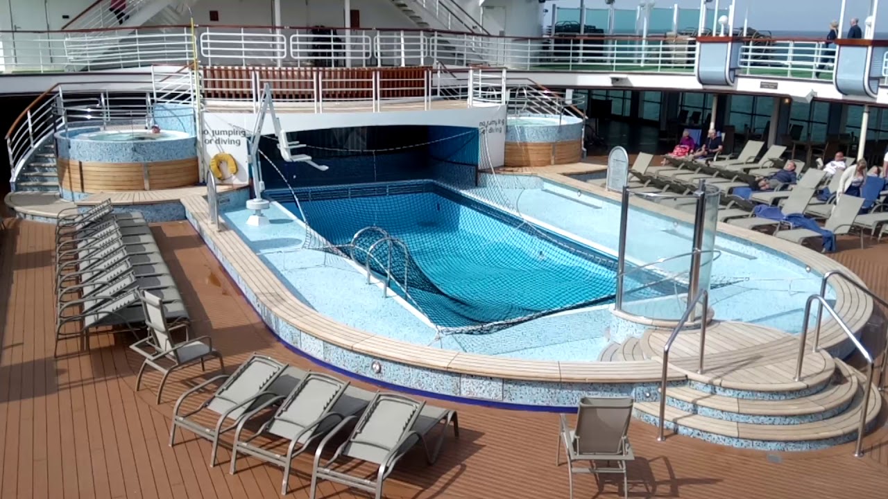 P&O Ventura Swimming pool May 2018