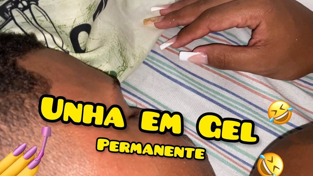 TROLEI MEU NAMORADO COLOCANDO UNHAS EM GEL 💅🏼😂